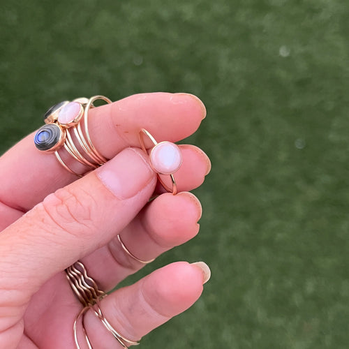 BRISA MOTHER OF PEARL RING