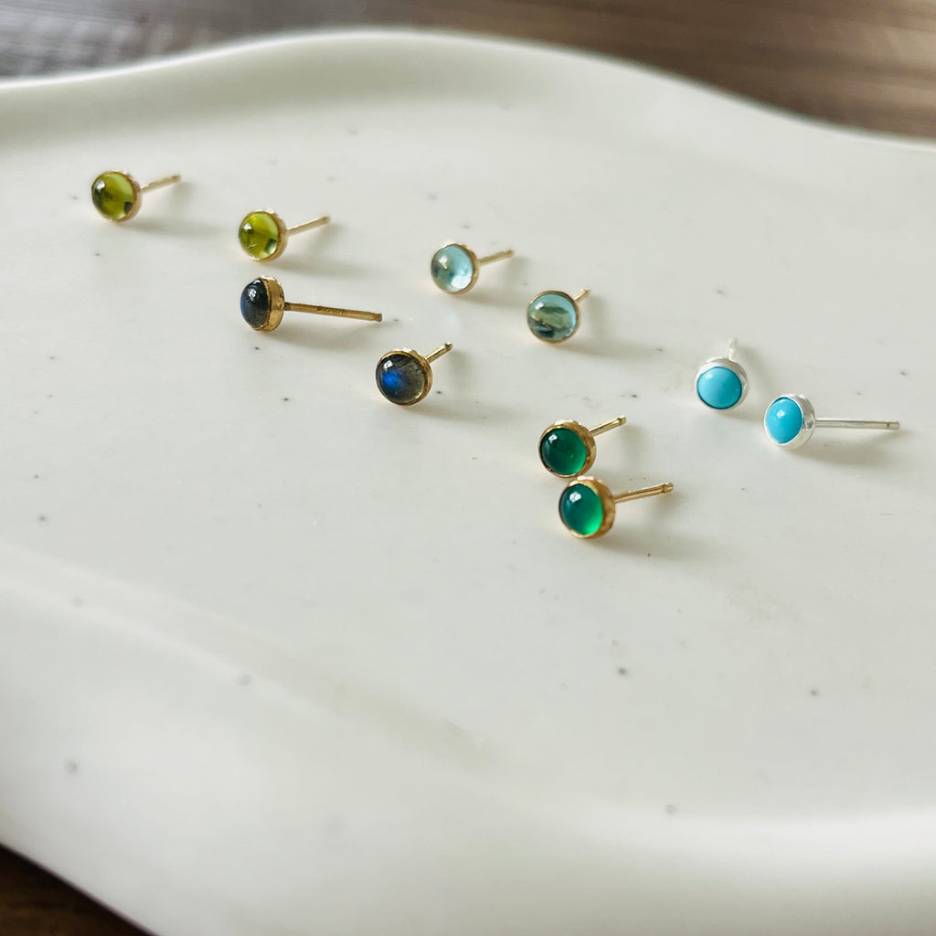 PERIDOT STUD EARRINGS